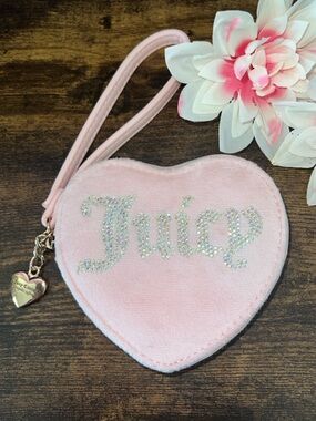 NWOT Juicy Couture Light Pink Heart Wristlet with Crystal Logo